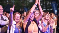 Frauen feiern beim WDR 4 Sommer Open Air in Lünen