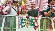 Zwei Kinder beim WDR 4 Sommer Open Air in Münster am 31.07.2026