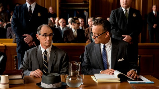 Der Schauspieler Tom Hanks als Anwalt James Donavan im Film "Bridge of Spies"