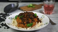 Pasta mit schwarzen Kichererbsen