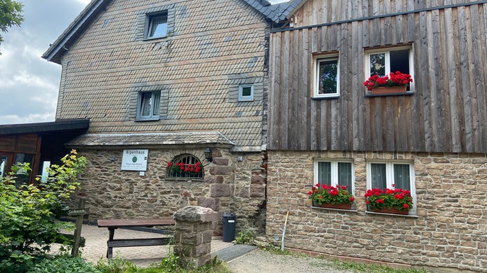 Die Oberhundemer Bergtour: Alpenhaus
