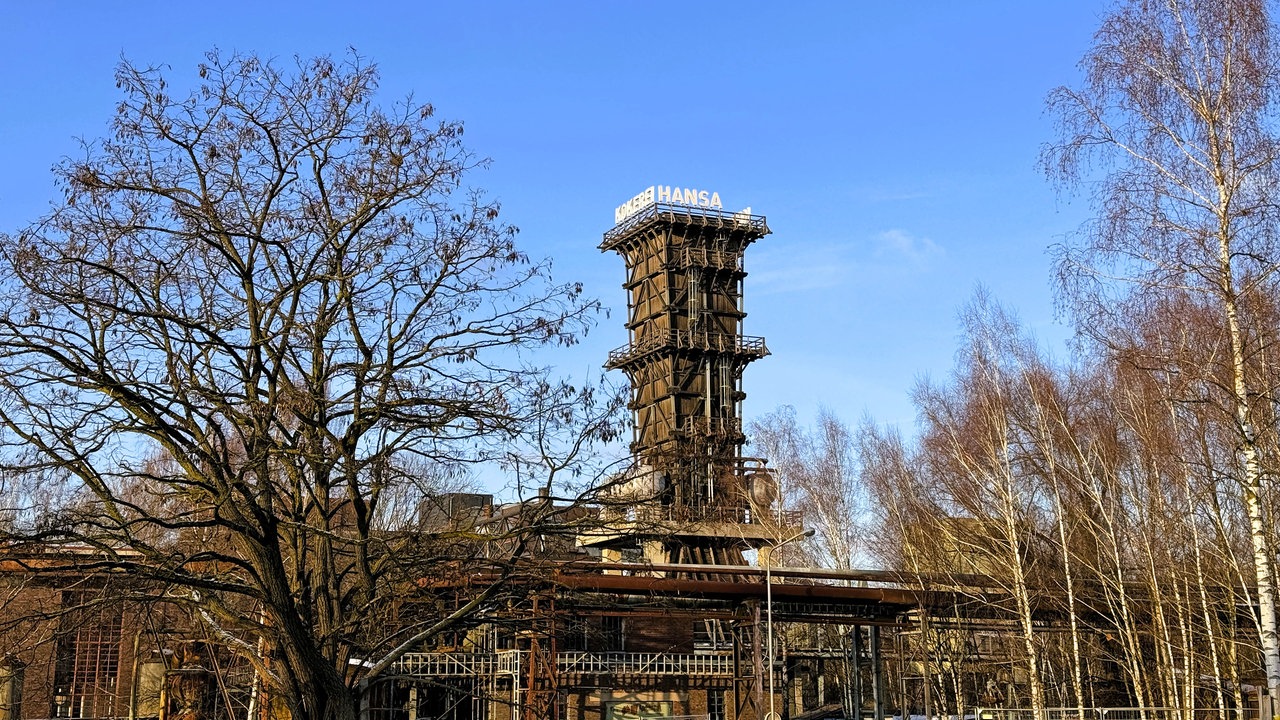 Wandern durch Dortmund: historische Kokerei Hansa 