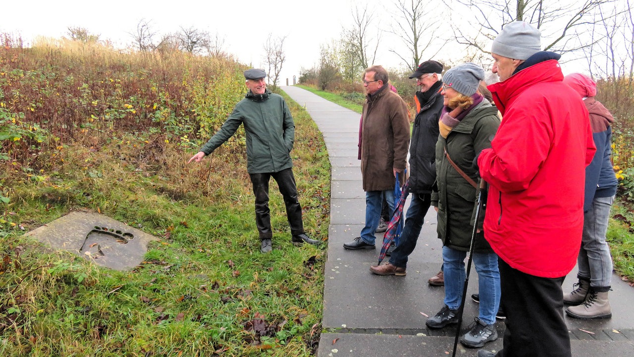 Über den "Weg der Riesen" auf den Bochumer Tippelsberg