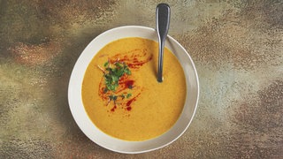 Bild einer Kürbissuppe, Aussehen kann vom Rezept abweichen. 