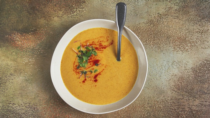 Bild einer Kürbissuppe, Aussehen kann vom Rezept abweichen. 