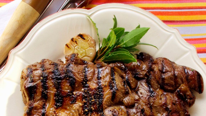 Lammsteak (Symbolbild kann vom Rezept abweichen)