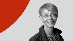 Das Autorenporträt des ARD Radiofeature "Lauterbachs Revolution? - Doku über den Kampf gegen die Krankenhausreform" zeigt die Autorin Martina Keller.