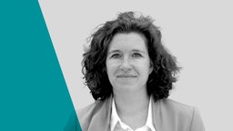 Das Autorenporträt des ARD Radiofeature "Tödliches Schweigen" zeigt die Journalistin Sabine Wachs.