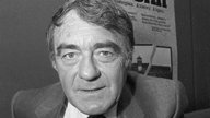 Der französische Regisseur Claude Lanzmann bei einer Diskussion über seinen neuneinhalb-stündigen Film "Shoah" am 28.05.1986 in Los Angeles.