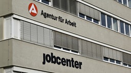 Die Bundesregierung will schärfer gegen Sozialleistungsbetrug vorgehen.