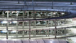 Blick in ein Parkhaus am Flughafen Köln-Bonn (Symbolbild).