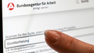 Symbolbild: Suchmaske auf der Seite der Bundesagentur für Arbeit mit dem Suchbegriff "Grundsicherung".