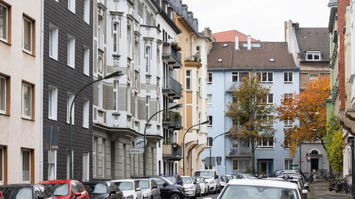  Wohnhäuser in einer Straße in NRW