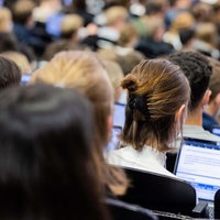 Symbolbild: Studierende in einem Hörsaal