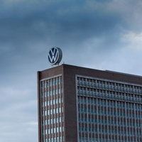 Dunkle Wolken über der VW-Konzernzentrale in Wolfsburg.
