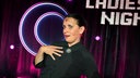Carmela de Feo als "La Signora" bei "Ladies night"