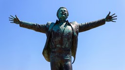 Statue von Domenico Modugno 