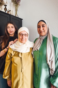 Radie Moulla Osman, ihre Tochter Hibba Kassas und Enkelin Tasnim Kaial