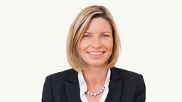 Fondmanagerin Edda Schröder lächelt in die Kamera