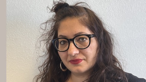 Golrokh Esmaili