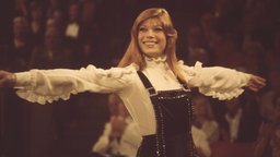 Die Sängerin Katja Ebstein bei Stars in der Manege im Münchener Kronebau.