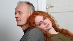 Gemeinsames Porträt des Kabarett-Duos Toni und Max Uthoff.