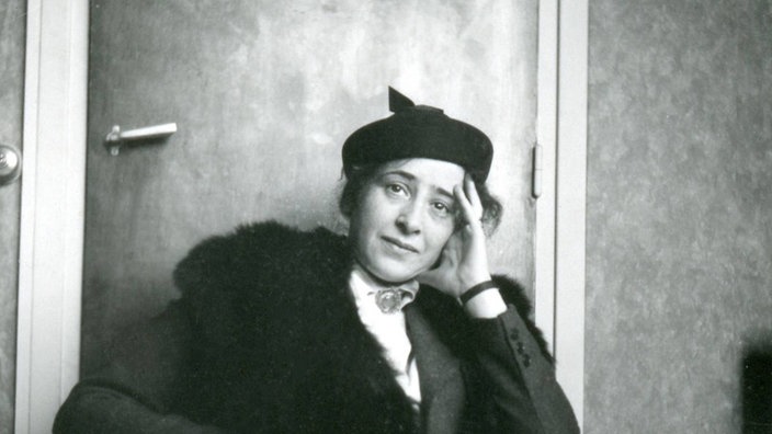 Ein Foto der politischen Theoretikerin Hannah Arendt