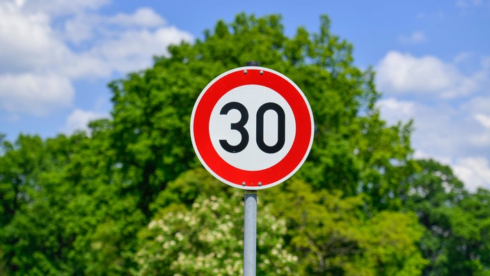 Verkehrsschild Tempo 30