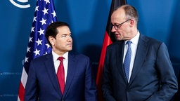 Bundeskanzler Friedrich Merz und US-Außenminister Marco Rubio treffen sich auf der 62. Münchner Sicherheitskonferenz.