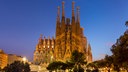 Die Sagrada Familia beleuchtet