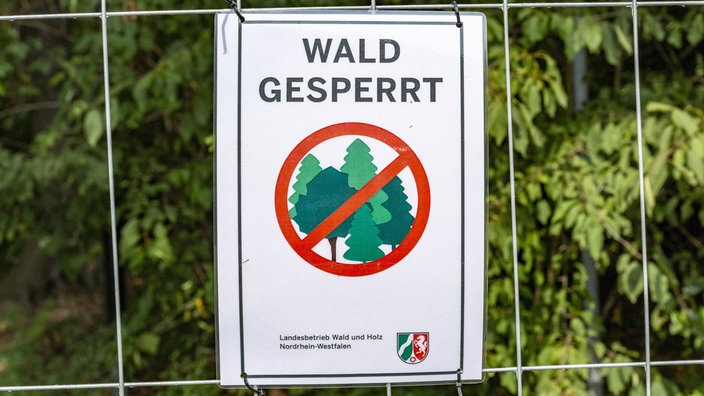 Verbotsschild am Eingang zum Volkspark Katzenbusch in Herten