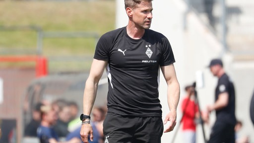 Bielefelds neuer Trainer Oliver Kirch in Aktion