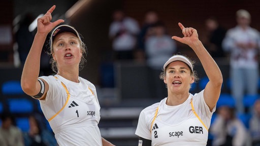 Svenja Müller und Cinja Tillmann