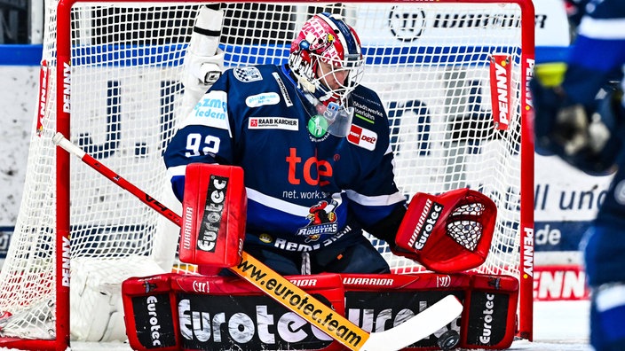 Torwart Andreas Jenike von den Iserlohn Roosters (Archivbild).