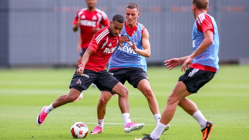 Der 1. FC Köln um Said El Mala (2. v. r.) startet in die Sommervorbereitung