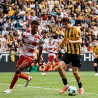 Louis Koster gegen Elias Egouli