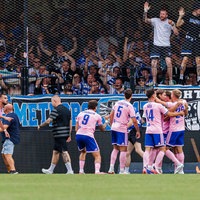 Die Spieler des MSV Duisburg bejubeln ihren Treffer
