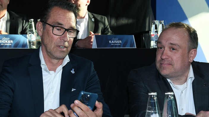 MSV-Sportchef Michael Preetz (l.) mit Vorstandschef Dirk Broska.