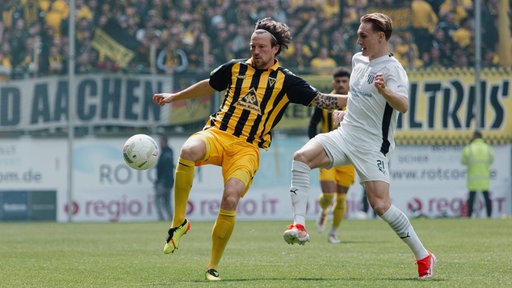 Bastian Müller im Trikot von Alemannia Aachen 2024
