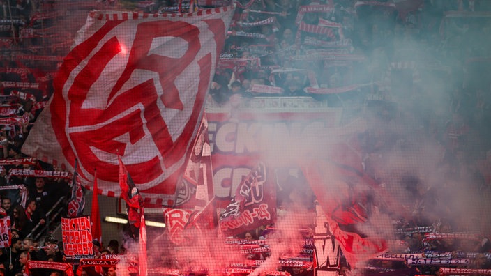 Fans von Rot-Weiss Essen (Archivbild).