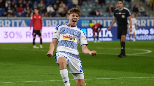  Frederik Christensen bejubelt sein 3:0
