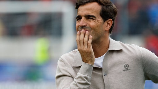 Leverkusens Carles Martinez nach der Niederlage gegen die SV Elversberg