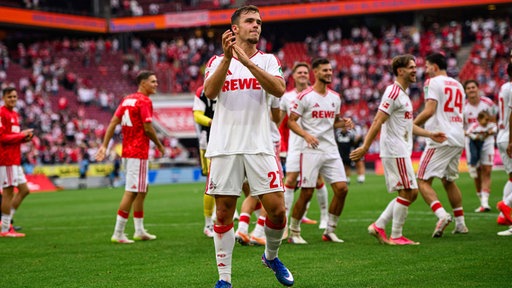 Thijs Dallinga nach Apfiff des Spiels gegen die TSG Hoffenheim