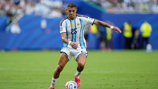 Facundo Medina im Trikot der argentinischen Nationalmannschaft