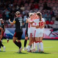 Torjubel der Kölner Spielerinnen im Spiel gegen Union Berlin