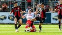 Spielszene aus dem Testspiel zwischen Bayer Leverkusen und Rot-Weiss Essen.