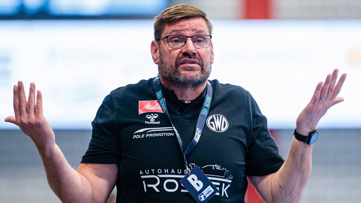 GWD-Trainer Aaron Ziercke beim Heimspiel gegen MT Melsungen