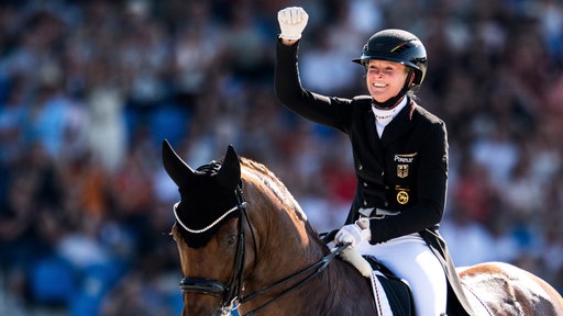 Katharina Hemmer jubelt