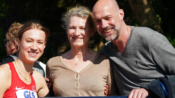Familie Meier im Manforterstadion Leverkusen