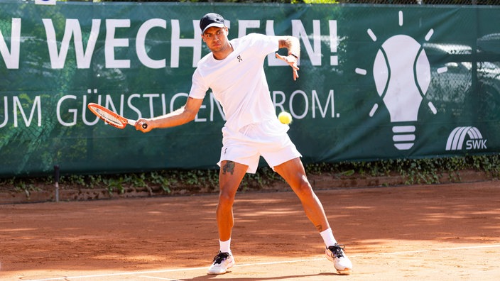 Flavio Cobolli im Spiel für den HTC Blau-Weiss Krefeld